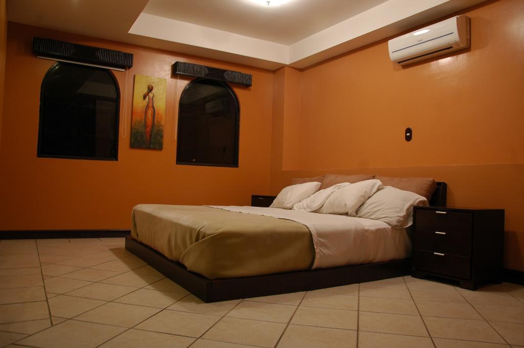 Alajuela Backpackers Airport Hostel Kültér fotó